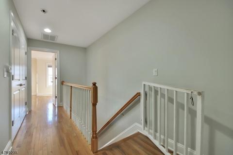 35 Michael Ln, Wallington, NJ 07057 photo 13