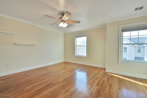 35 Michael Ln, Wallington, NJ 07057 photo 18