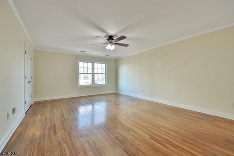 35 Michael Ln, Wallington, NJ 07057 photo 14