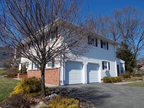 36 Kossuth Pl, Wayne, NJ 07470 photo 2