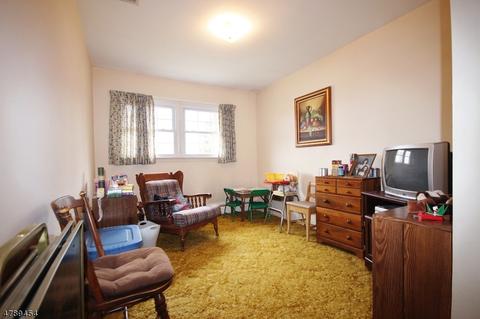 36 Kossuth Pl, Wayne, NJ 07470 photo 11