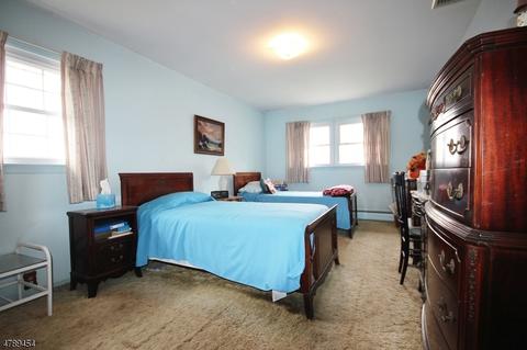 36 Kossuth Pl, Wayne, NJ 07470 photo 13