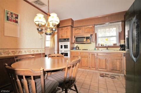 36 Kossuth Pl, Wayne, NJ 07470 photo 9