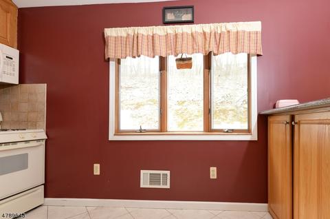 58 Highview Ter, Dover, NJ 07801 photo 9