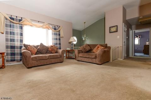 58 Highview Ter, Dover, NJ 07801 photo 5