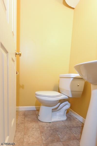 58 Highview Ter, Dover, NJ 07801 photo 22