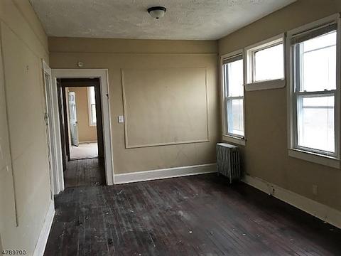 210 E 9th Ave, Roselle, NJ 07203 photo 14
