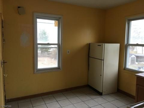 210 E 9th Ave, Roselle, NJ 07203 photo 20