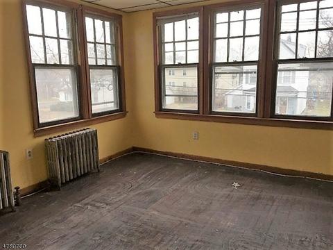 210 E 9th Ave, Roselle, NJ 07203 photo 16