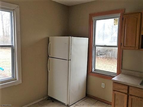 210 E 9th Ave, Roselle, NJ 07203 photo 10