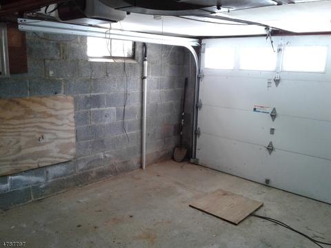 8 Limecrest Rd, Andover, NJ 07821 photo 2