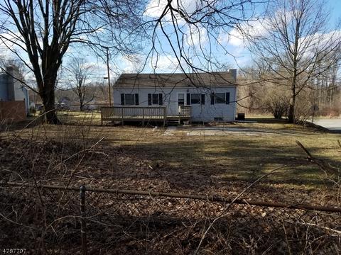 8 Limecrest Rd, Andover, NJ 07821 photo 3