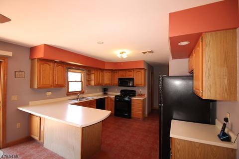 16 Limonite Rd, Hackettstown, NJ 07840 photo 6