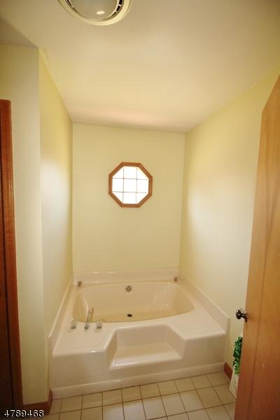 16 Limonite Rd, Hackettstown, NJ 07840 photo 12