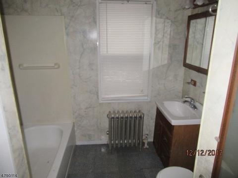 53 Doty Rd, Haskell, NJ 07420 photo 9