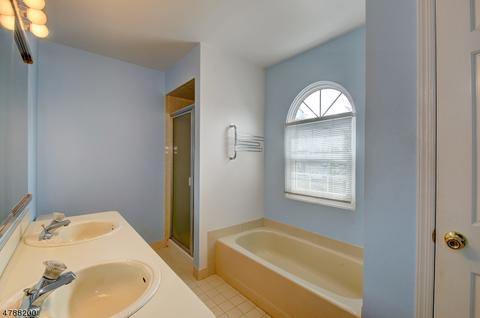 5 Apache Way, Branchburg, NJ 08876 photo 18