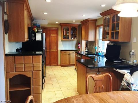 60 Beechwood Dr, Wayne, NJ 07470 photo 11
