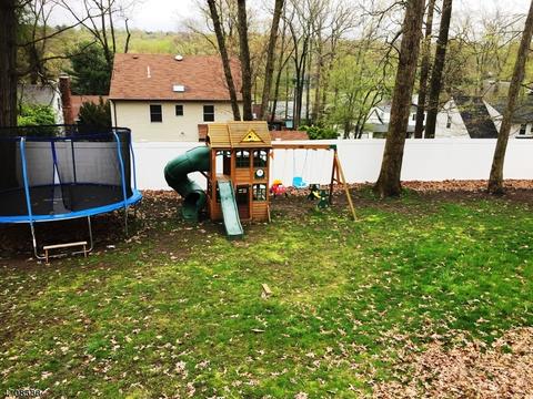 60 Beechwood Dr, Wayne, NJ 07470 photo 12