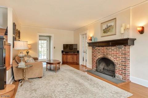 85 Beekman Rd, Summit, NJ 07901 photo 2