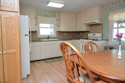 20 Wendt Ln, Wayne, NJ 07470 photo 8