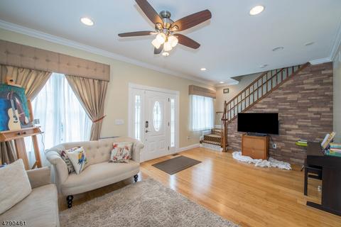 355 E 7th Ave, Roselle, NJ 07203 photo 8