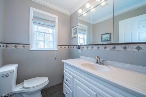 355 E 7th Ave, Roselle, NJ 07203 photo 13