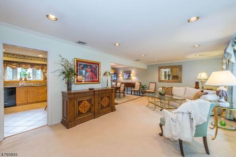 178 Fredrick St, Paramus, NJ 07652 photo 6