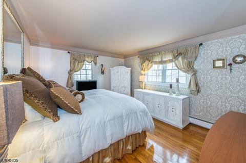 178 Fredrick St, Paramus, NJ 07652 photo 11