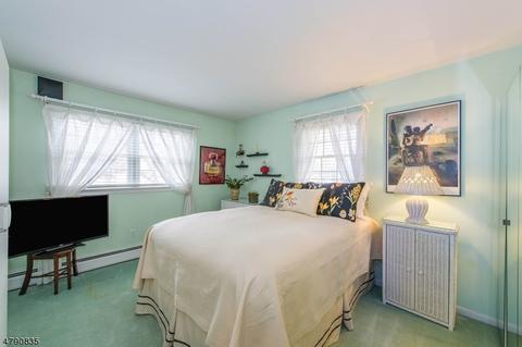 178 Fredrick St, Paramus, NJ 07652 photo 15