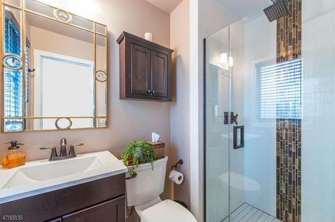 178 Fredrick St, Paramus, NJ 07652 photo 14