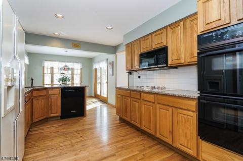 230 Sutton Dr, Berkeley Heights, NJ 07922 photo 6