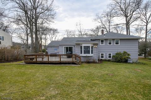 230 Sutton Dr, Berkeley Heights, NJ 07922 photo 17
