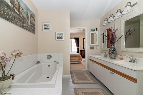 7 Daisy Rd, Berkeley Heights, NJ 07922 photo 18