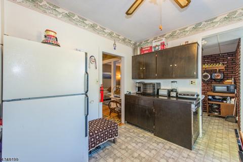 7 Alps Rd, Wayne, NJ 07470 photo 10