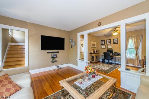 7 Alps Rd, Wayne, NJ 07470 photo 3