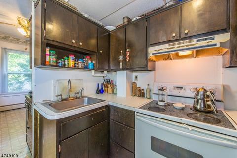 7 Alps Rd, Wayne, NJ 07470 photo 12
