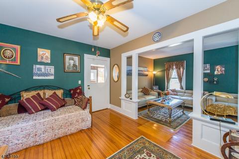 7 Alps Rd, Wayne, NJ 07470 photo 4