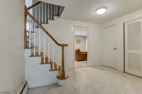 26 Cypress Ter, Springfield, NJ 07081 photo 3