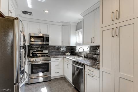 26 Cypress Ter, Springfield, NJ 07081 photo 4
