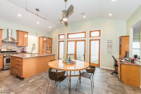 72 Cedar Pl, Wayne, NJ 07470 photo 5