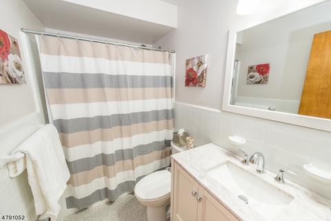 72 Cedar Pl, Wayne, NJ 07470 photo 15