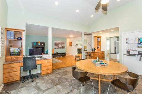 72 Cedar Pl, Wayne, NJ 07470 photo 6