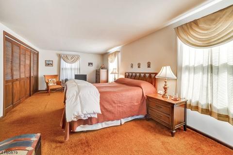 78 Suters Ln, Wayne, NJ 07470 photo 11
