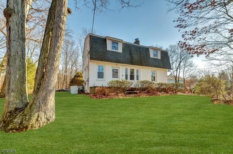 78 Suters Ln, Wayne, NJ 07470 photo 1