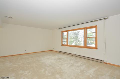 11 Lucas Ln, Wayne, NJ 07470 photo 14