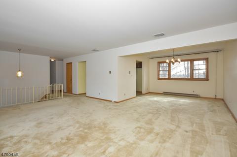 11 Lucas Ln, Wayne, NJ 07470 photo 15