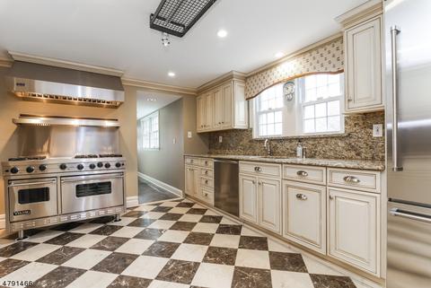 42 Pine Grove Ave, Summit, NJ 07901 photo 9