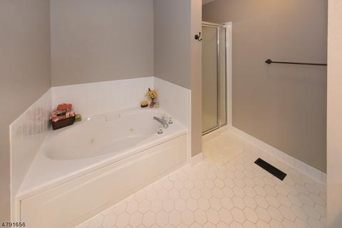 34 Carter Rd, Haskell, NJ 07420 photo 12