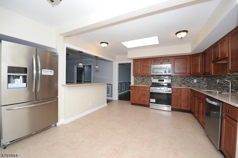 21 Sinclair Dr, Wayne, NJ 07470 photo 8