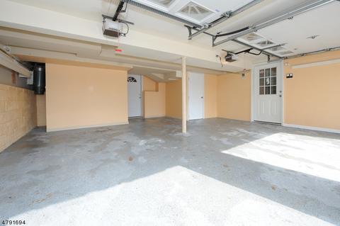 21 Sinclair Dr, Wayne, NJ 07470 photo 25
